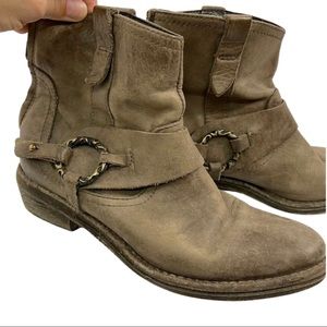 Steve Madden boots moto
